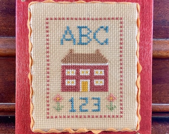 イギリスサンプラー１３歳の子の作品 1980 年代の英国の子供用学校のステッチ サンプラー。 - Etsy 日本