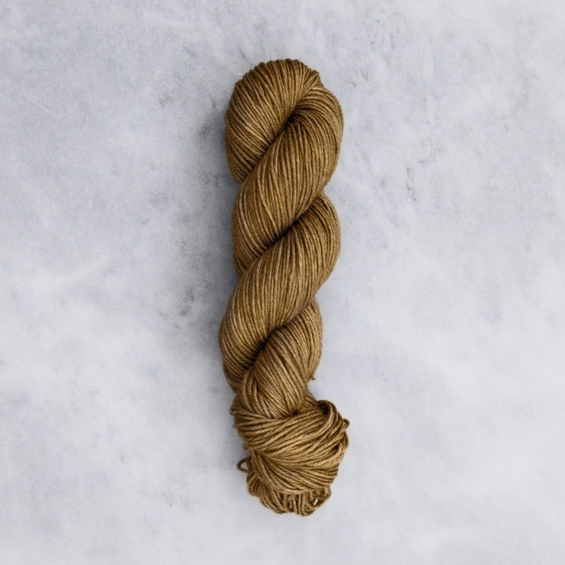 Hand Dyed DK Yarn Merino Silk Blend Soft & Silky: Brass PREORDER Bild 1