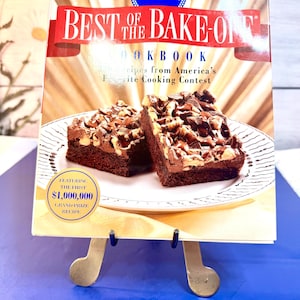 Vintage Cookbook ~  Pillsbury Best of the Bake-Off Cookbook ~ 1996 ~ Hardback ~ 351 pages