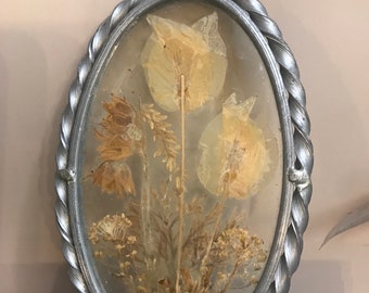 Vintage Lasting Impressions Pressed Dried Flowers Under Glass Wall  Hanging ~ Bouquet of Flowers Wall Hanging ~  Collectible Keepsake