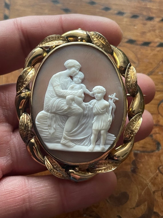 Lovely Antique Victorian Shell Cameo Gold Swivel … - image 5