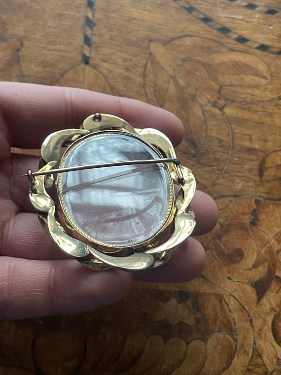 Lovely Antique Victorian Shell Cameo Gold Swivel … - image 6