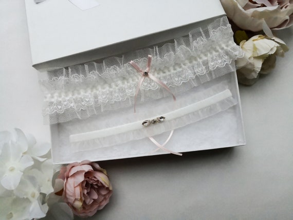 Pink wedding garter set wedding garter set with ivory tulle | Etsy