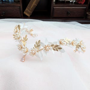 Bridal Forehead Tiara, White Elven Flower Crown, Handmade Fairy Tiara with Leaves, Woodland Wedding Circlet
