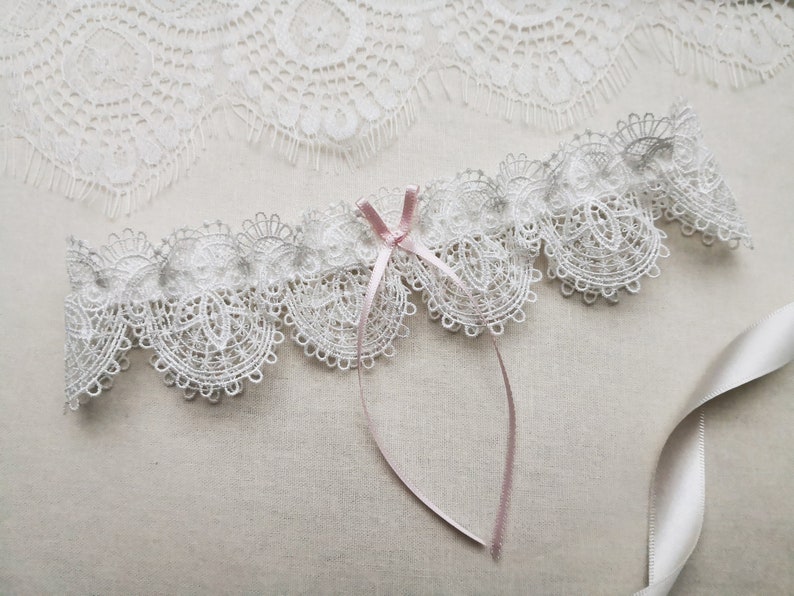 Pink Wedding Garter Ivory Bridal Garter With Venise Lace - Etsy UK