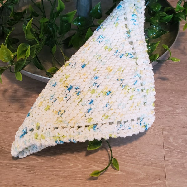 Grandma's Favorite Knit Dishcloth Summer Print White with Blues/ Farmhouse Dishcloth/ Knit Dishcloth/ Country Living