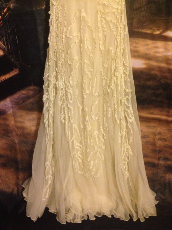 Vintage Ivory Wedding Dress - image 8