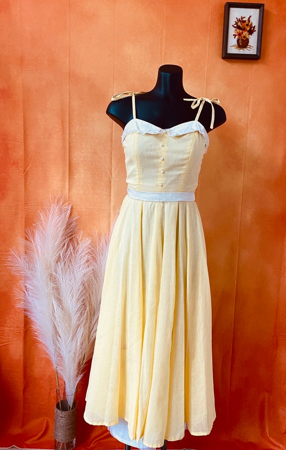 Women’s Vintage Pale Yellow Easter Spring Dress