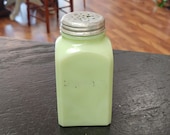 Vintage Jeanette Glass Jadeite Pepper Shaker