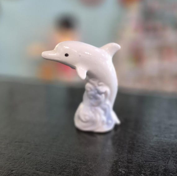 ヴィンテージ陶器製 白と青のイルカの置物 - Etsy 日本