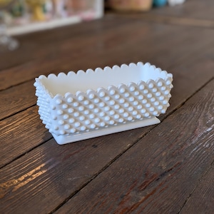 Maceta rectangular de vidrio opalino Fenton Hobnail vintage