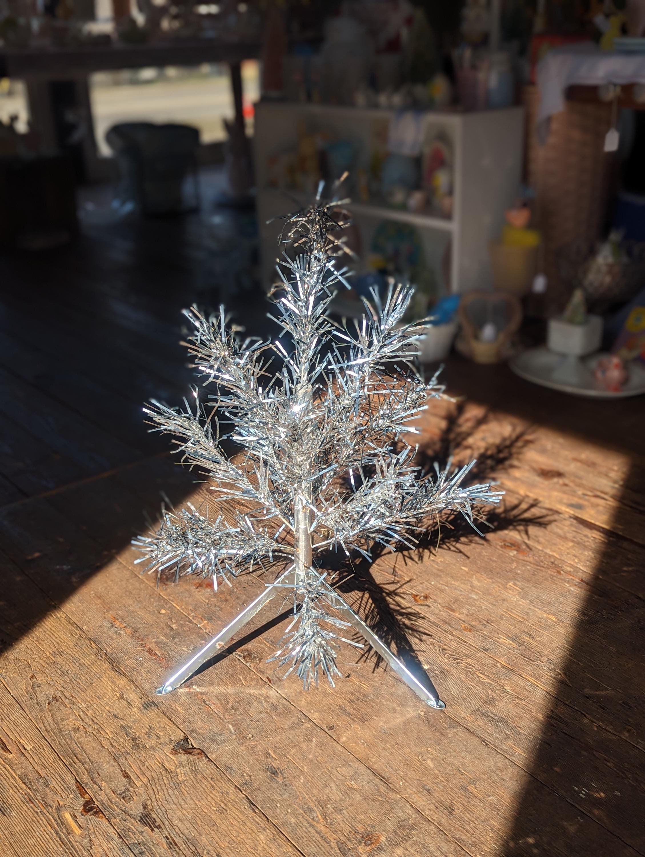 アメリカビンテージ ビンテージ風クリスマスツリー アルミニウム シルバー Vintage aluminum christmas tree - Etsy 日本