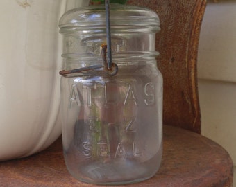 Vintage Wire Closure, Atlas E-Z Seal Mason Jar Pint with Lid!
