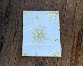 Vintage Twin Fieldcrest Flat and Fitted Sheets