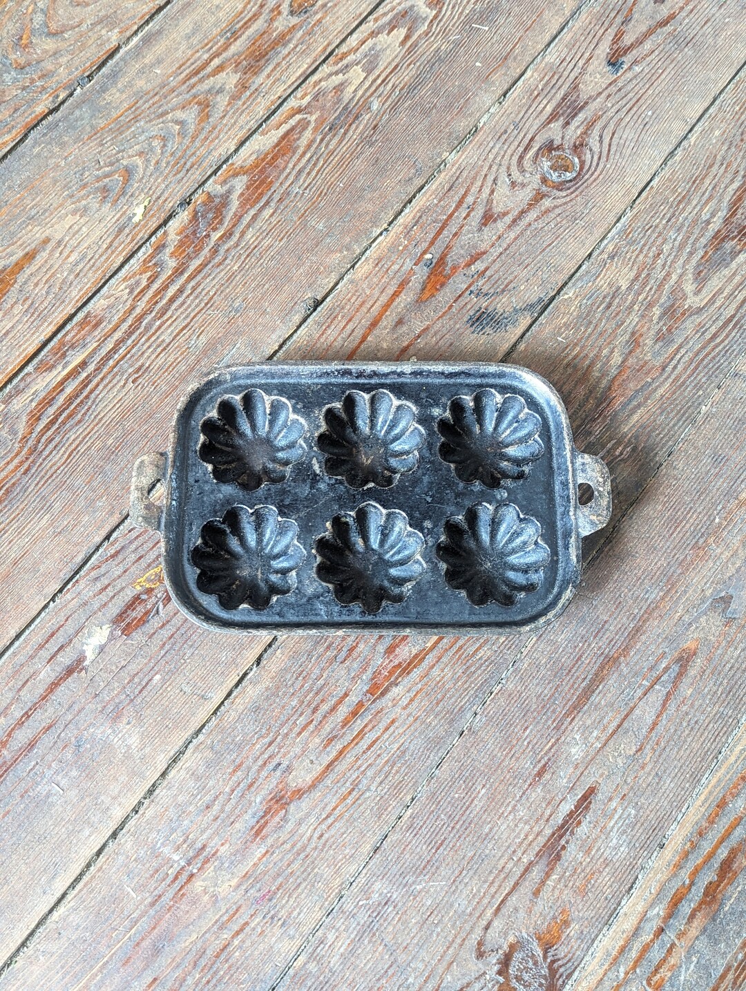 Vintage Cast Iron Cake Gem Pan Etsy