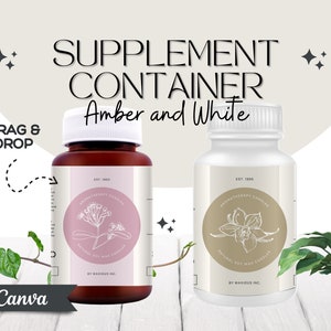 Puede incluir: Dos envases de suplementos ámbar y blanco con etiquetas que dicen "Aromatherapy Candles" y "Natural Soy Wax Candles". Las etiquetas también incluyen el texto "EST. 1995" y "BY WAXIOUS INC."