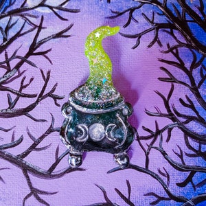 Witchy Brooch, Glow Halloween Pendant, Witches Cauldron Jewelry, Triple Goddess, Witch Cauldron, Glow in the Dark Pin, Halloween Cauldron