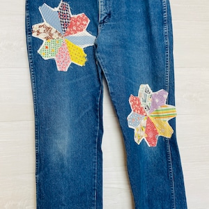 The Sunny (size 10) Vintage quilt patch Wrangler Jeans, approx. women&#39;s  size 10