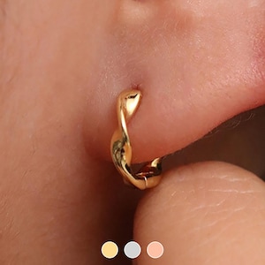 925 sterling silver simple dainty delicate jewellery Twisted huggie hoop mini tiny simple earrings 18k gold vermeil 18k rose gold vermeil