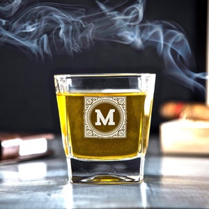 Personalized Whiskey Glasses (Set of 2) - Gift for Men - Gifts for Him – Engraved