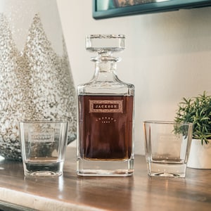 Gifts for Men – Personalized Whiskey Decanter Set - Gifts for Him, Groomsmen Gifts