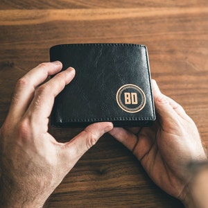 Regalo para hombres - Regalo para padrinos de boda - Cartera personalizada con grabado para hombre, cartera de cuero, un gran regalo para hombres