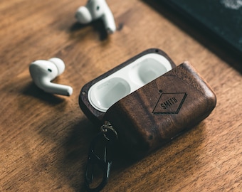 AirPods Pro Case - Walnut Wood - Apple Airpods pro 2 case, Gift for Men, Custom Airpods Case, Personalized, Monogrammed, Airpods Keychain