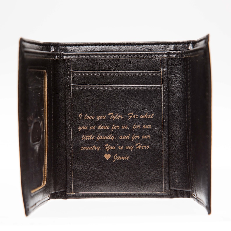 Cartera tríptica personalizada: cartera tríptica de cuero para hombre, regalo personalizado, cartera tríptica de cuero grabada, gran idea de regalo para hombres. imagen 7