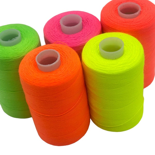 Fil néon. Bobine de fil à coudre polyester rose fluo. Fil 100 % polyester jaune néon. 1000 mètres