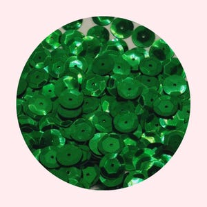 6mm Green Cup Sequins | 1000 pcs | For Embroidery, DIY Crafts, Festival Fashion | Gift for Crafters | Christmas Sequins