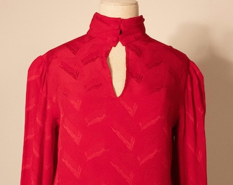 Andrea Odicini red textured silk blouse