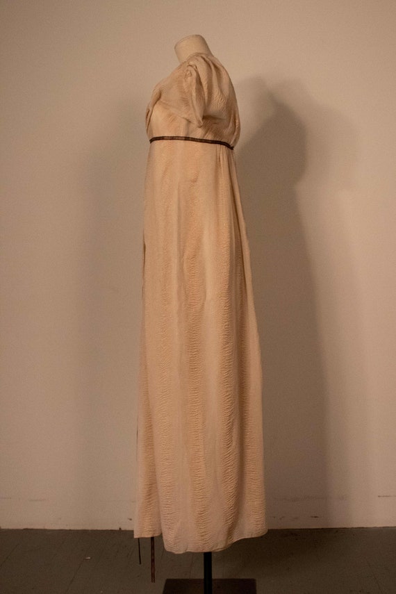 Carolina Herrera cream silk evening gown - image 3