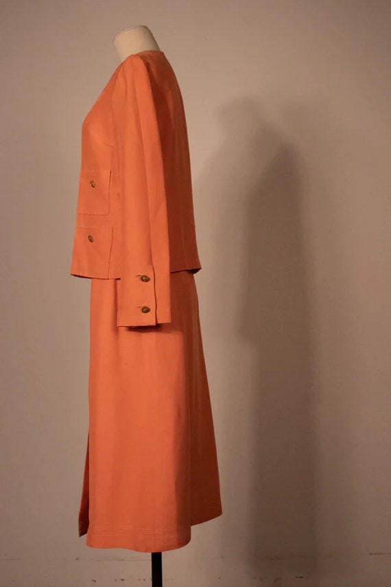 Chanel peach silk skirt suit - image 2