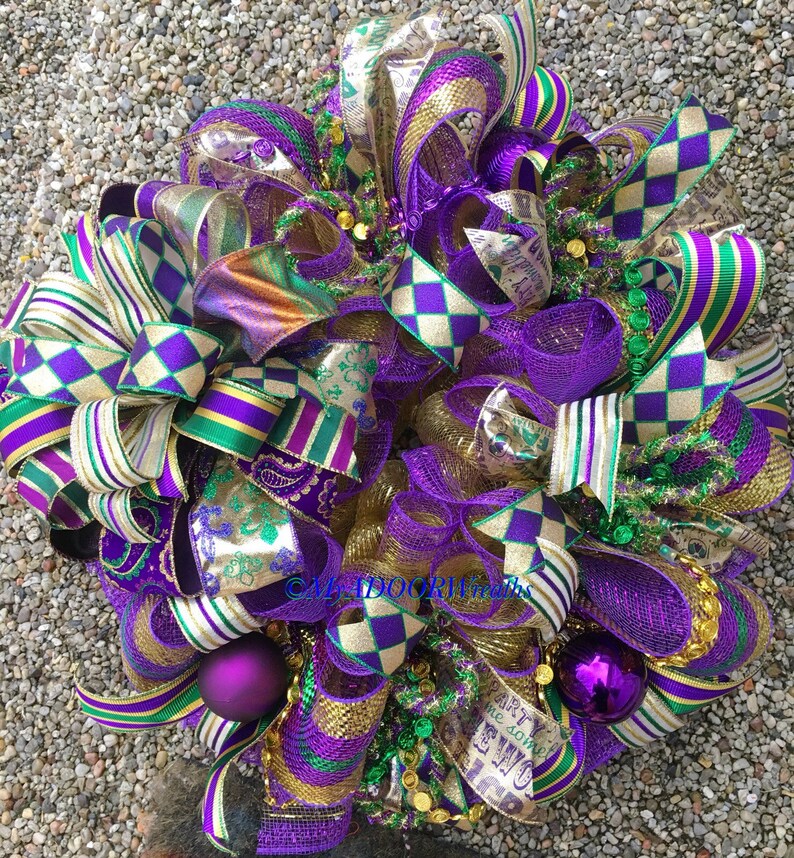 Mardi Gras Centerpiece Fat Tuesday Table Decor Mardi Gras Etsy