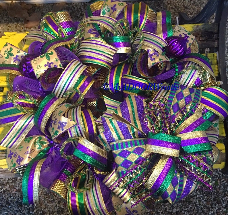 Mardi Gras Centerpiece Fat Tuesday Table Decor Mardi Gras Etsy