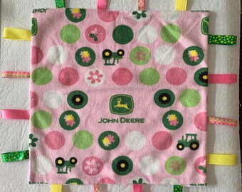Tractor security blanket with ribbons