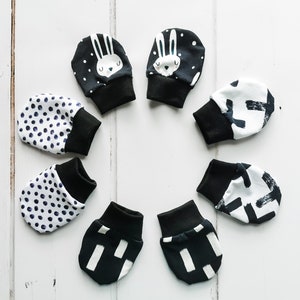 White hotsell scratch mitts