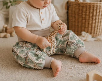 Giraffe baby gift, baby boy clothes, baby harem pants, kids joggers, baby girl gift, unisex toddler clothes, jungle baby outfit, easter gift