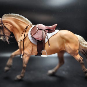 1:9 Scale LSQ Breyer Peter Stone Resin Model Horse Pony Hunter Tack Set
