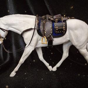 Breyer Peter Stone Resin Model Horse English Style Australian Stock Saddle Set