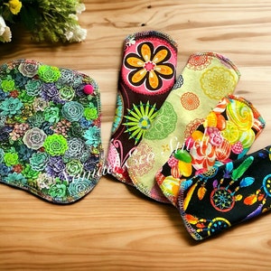 Cloth Liners/Ultra Thin Reversible/Cloth Pad/set of 5-random print