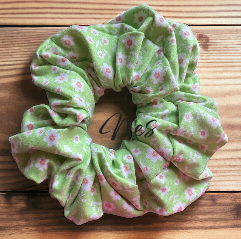 Scrunchie Spring Floral Green - Etsy