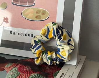 Handmade Organic Cotton Scrunchie – Lemons Hair Tie