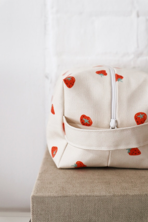 【MUSED】Mused Strawberry Cotton Bag - White Bag - musedofficial