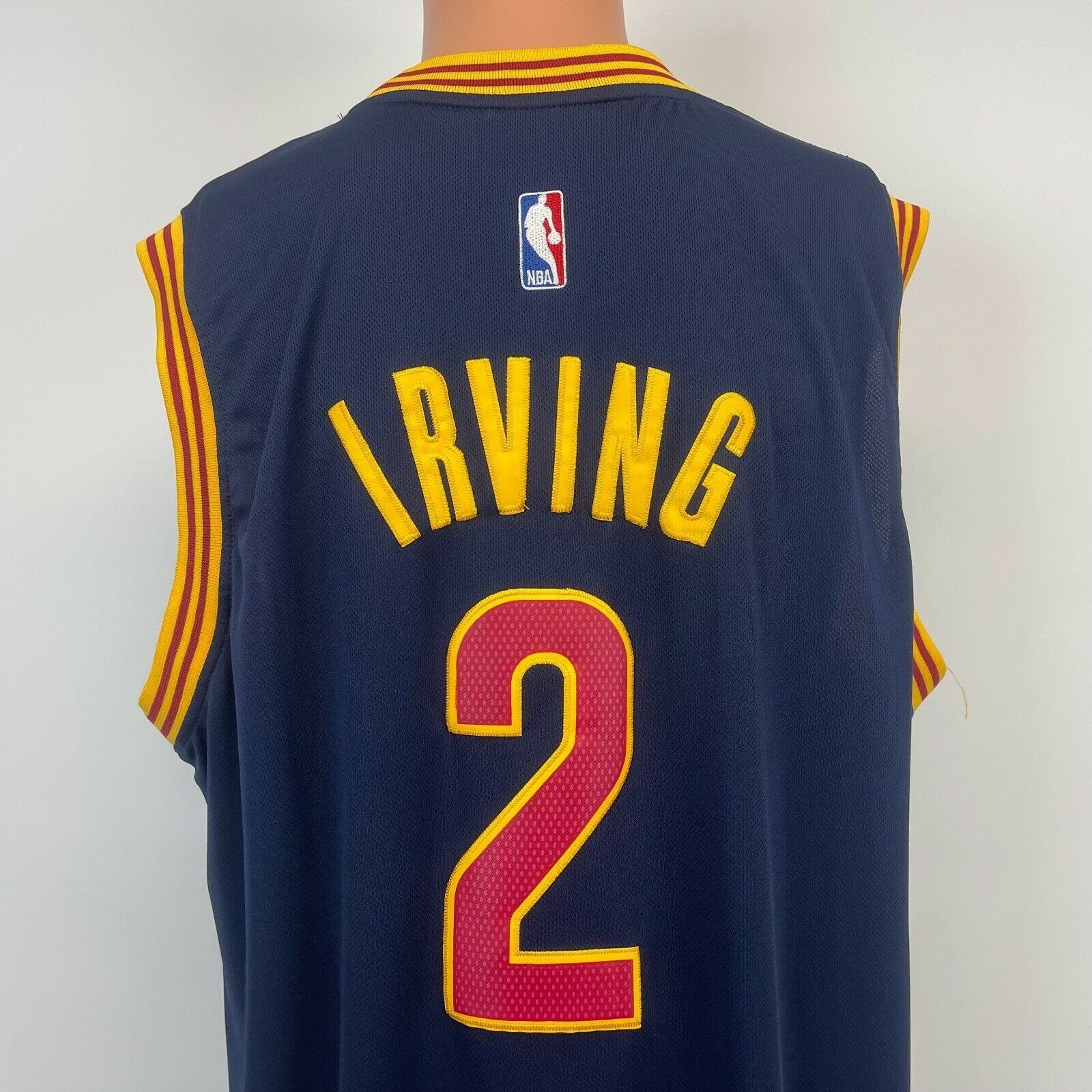 Kyrie Irving Cleveland Cavaliers Basketball Jersey Mens Medium Adidas Gray  Black