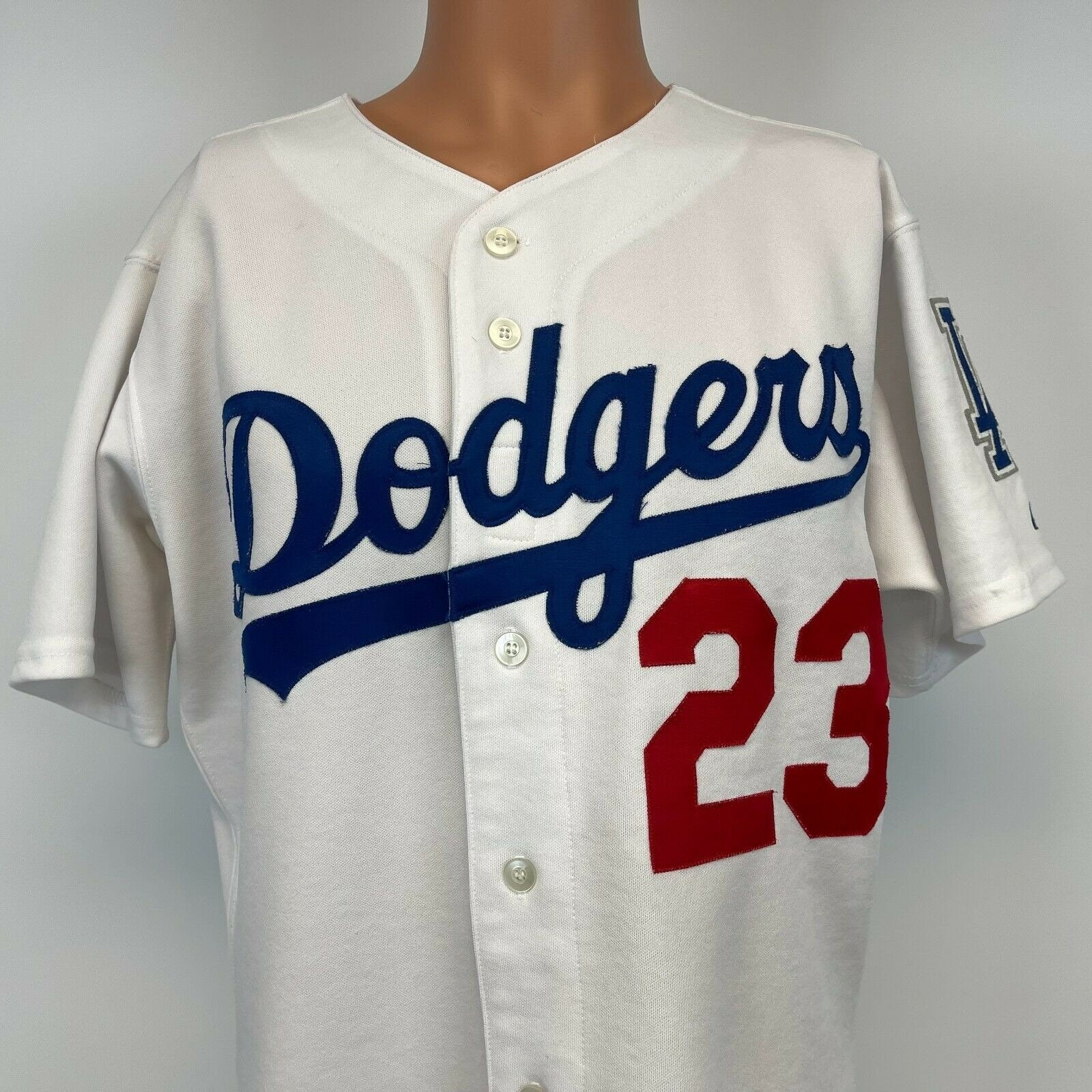 style dodgers jersey