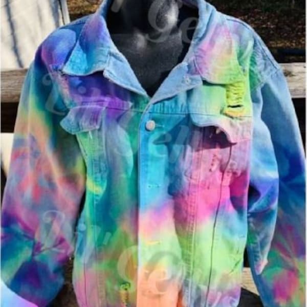 Veste en jean tie-dye, manteau tie-dye, veste en jean, veste colorée, veste unique, denim tie-dye, teinture cravate arc-en-ciel, teinture cravate néon, cadeau unique,