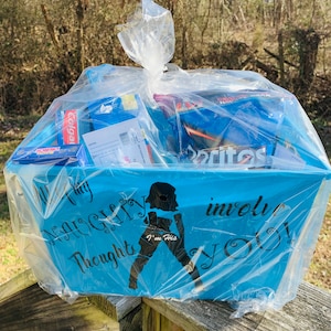 Gift Baskets,custom gift baskets,valentine basket,valentine gift,gifts for him,gifts for her,gift baskets for kids,unique gift,Bff gift,