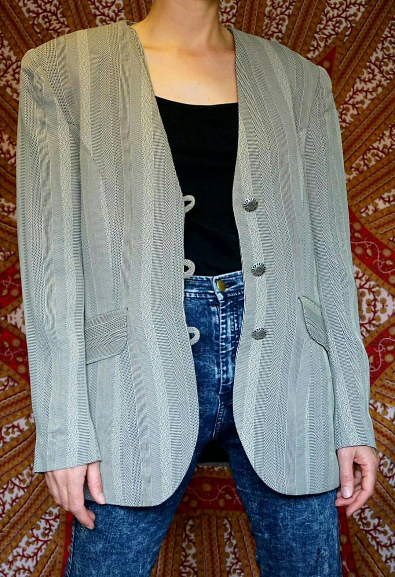 VINTAGE 80s blazer jacket shoulder pads.