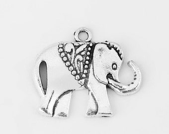 10 Antique Silver Elephant Charms Pendant Beads Jewelry Findings 22x25mm